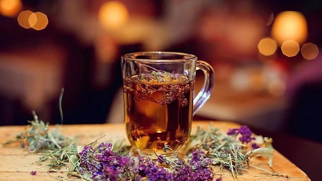 A decoction of medicinal fire grass tea will protect men from infections