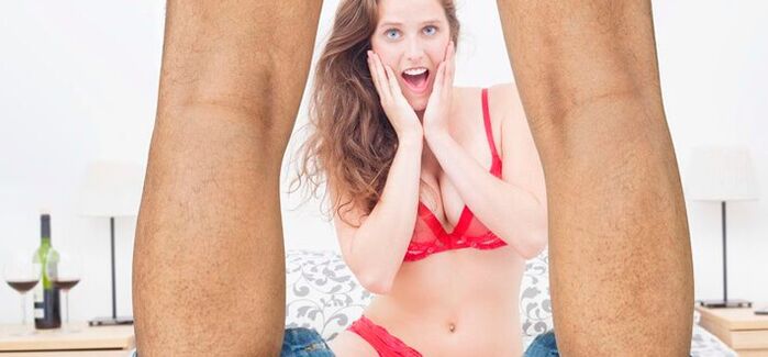 The woman was surprised because the size of the man's penis increased photo 2